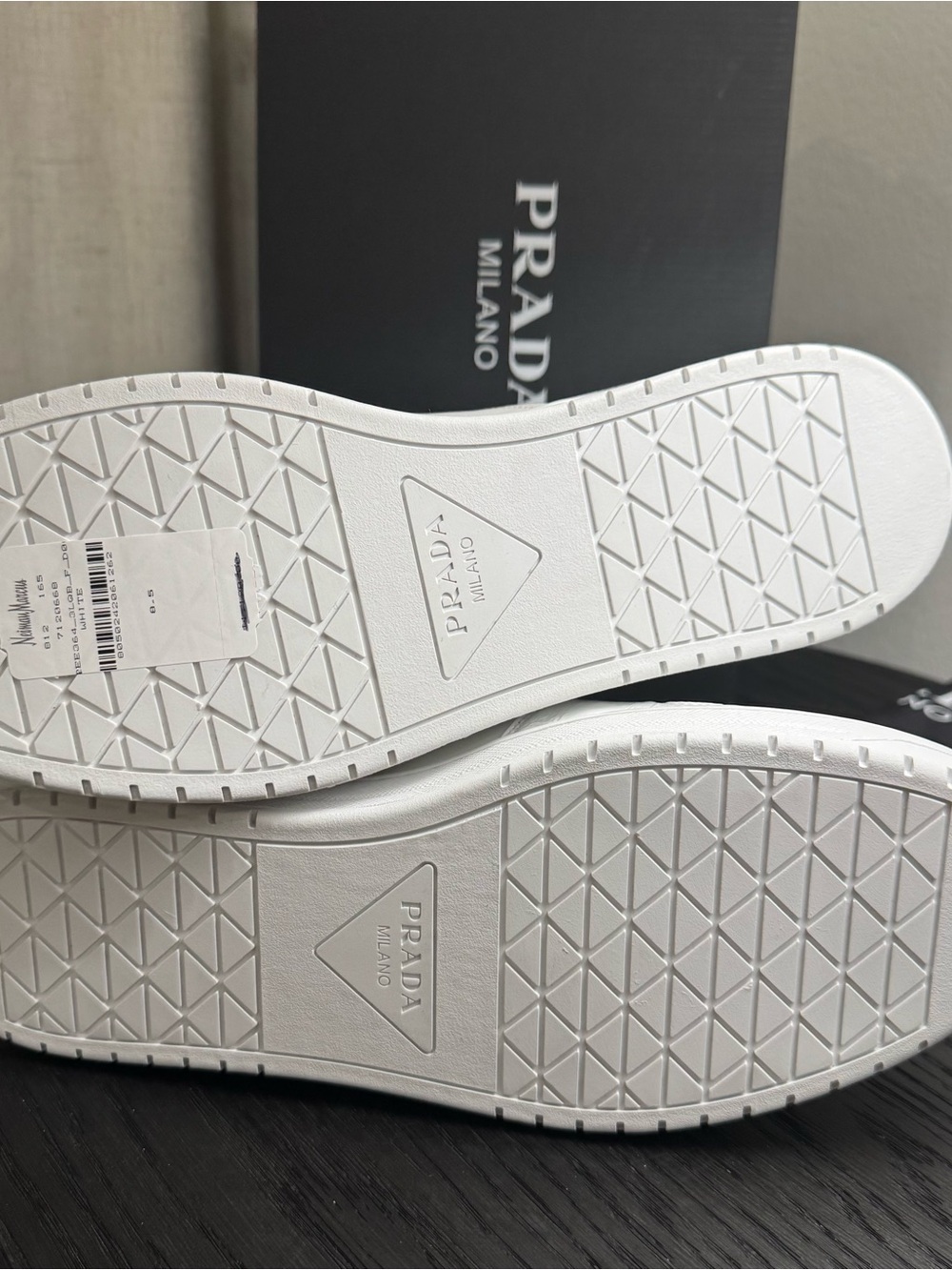 Prada Downtown Sneakers Low-Top Leather White 9.5 - Picture 8 of 9